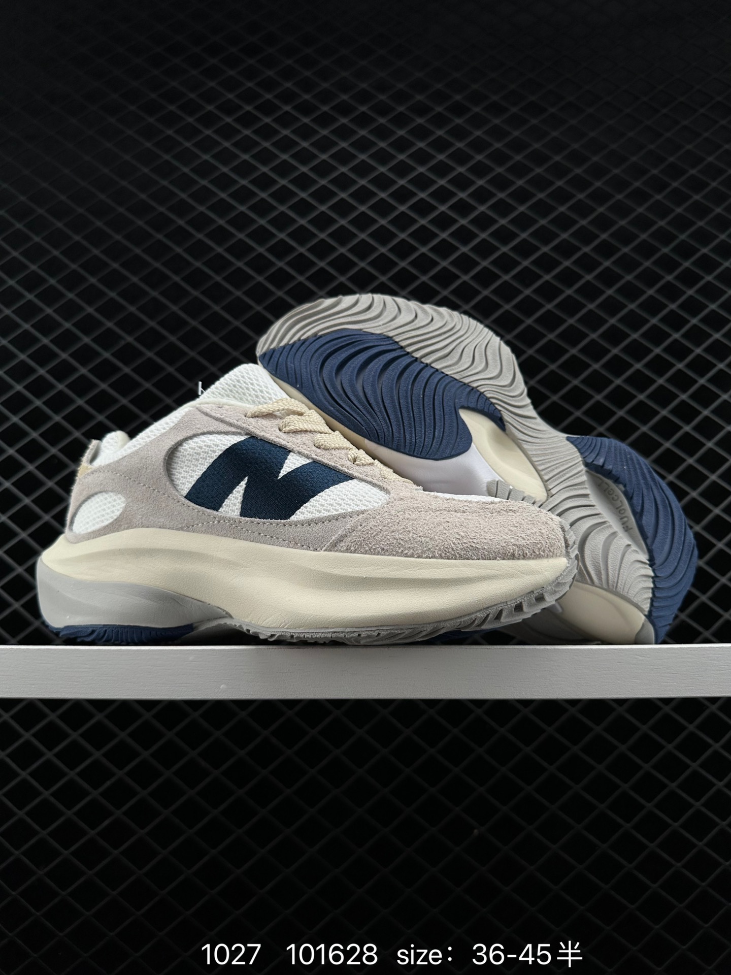 AURALEE x New Balance Warped Runner